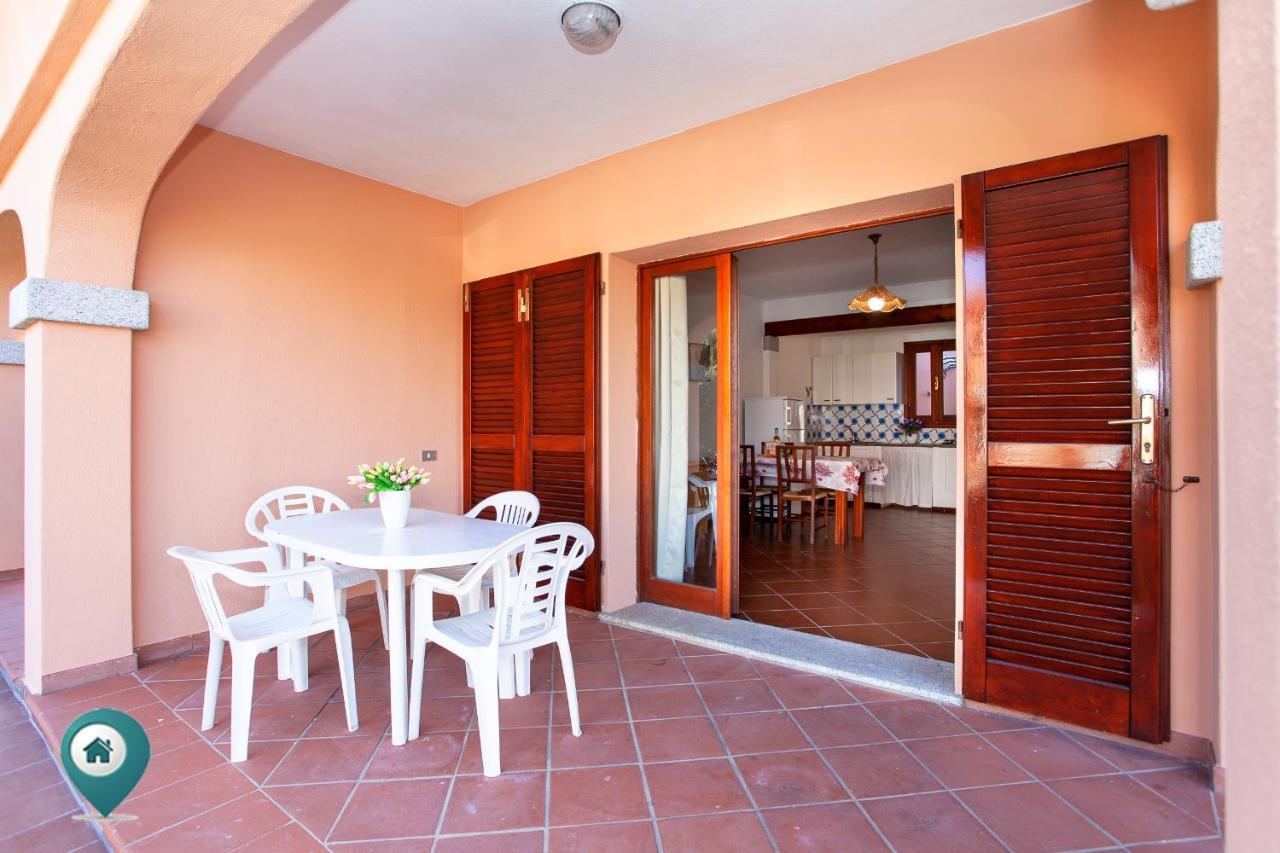 Residence Cinta 3 San Teodoro  Eksteriør bilde