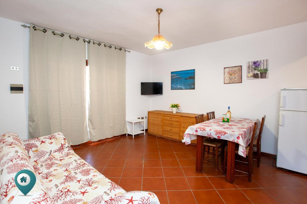 Residence Cinta 3 San Teodoro  Eksteriør bilde